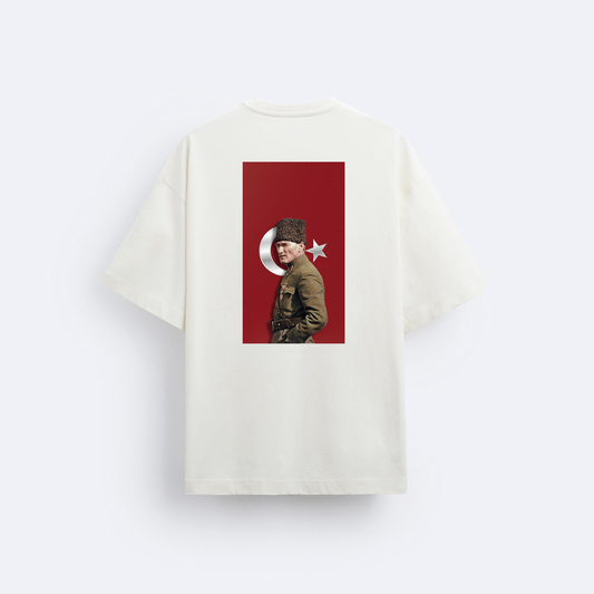 Atatürk Arka Baskılı Oversize T-Shirt