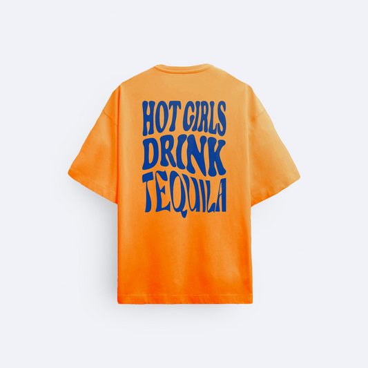 ''Hot Girls Drink Tequila'' Arka Baskılı Oversize T-Shirt
